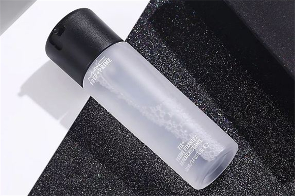 定妝噴霧會爆炸嗎 定妝噴霧放在車里會不會爆炸 定妝噴霧會爆炸嗎 定妝噴霧放在車里會不會爆炸