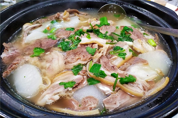 夏天喝羊湯會(huì)上火嗎 夏天喝羊湯對(duì)身體有什么好處