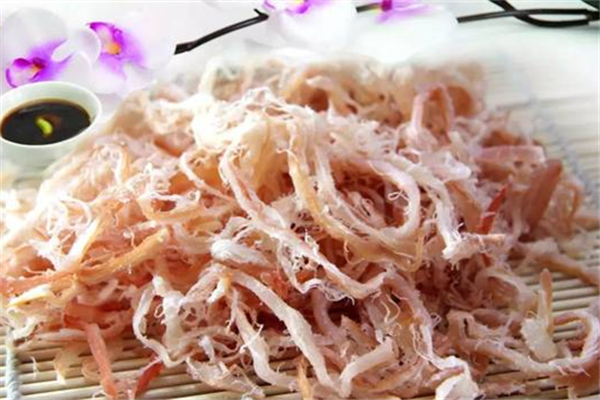 魷魚(yú)絲可以和西瓜一起吃嗎 魷魚(yú)絲可以直接吃嗎 魷魚(yú)絲可以和西瓜一起吃嗎 魷魚(yú)絲可以直接吃嗎