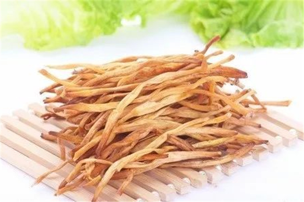 黃花菜下奶還是回奶 黃花菜下奶效果怎么樣 黃花菜下奶還是回奶 黃花菜下奶效果怎么樣