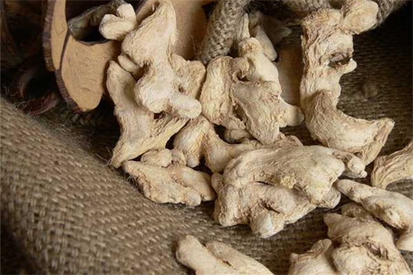 干姜去腥味嗎 姜去腥的原理 干姜去腥味嗎 姜去腥的原理
