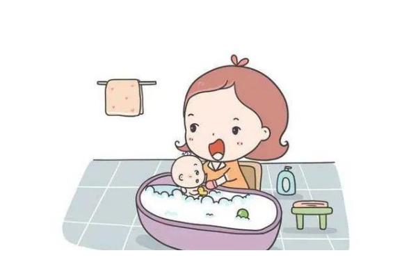 新生兒洗澡要貼肚臍貼嗎 新生兒洗澡要洗頭嗎 新生兒洗澡要貼肚臍貼嗎 新生兒洗澡要洗頭嗎