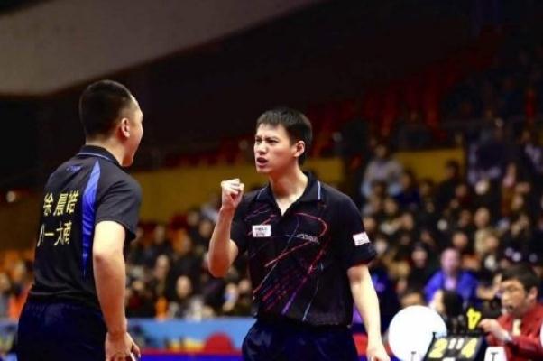 打乒乓球會傷膝蓋嗎 打乒乓球會導致脊柱側彎嗎 打乒乓球會傷膝蓋嗎 打乒乓球會導致脊柱側彎嗎