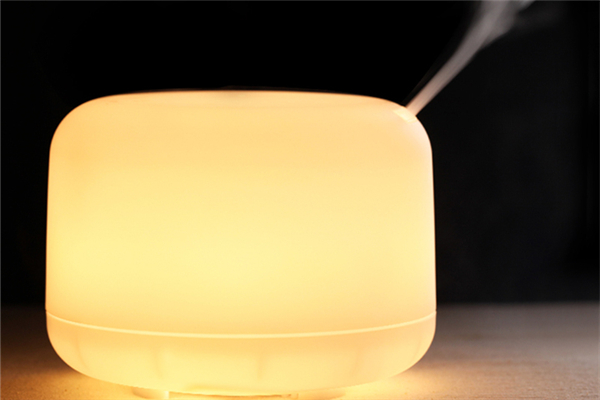 加濕器買有霧的還是無(wú)霧的 加濕器買多大容量好 加濕器買有霧的還是無(wú)霧的 加濕器買多大容量好