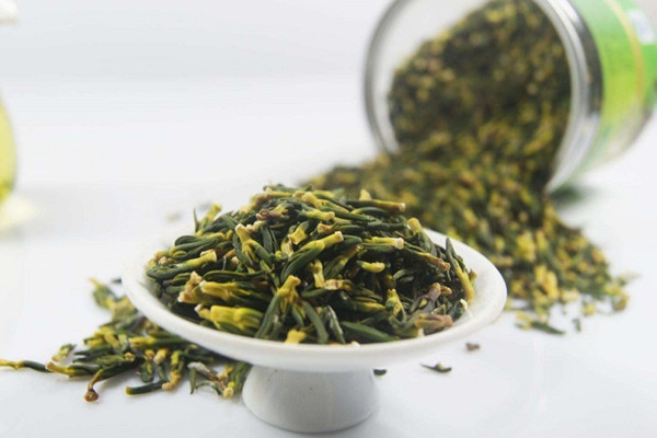 蓮子心可以跟菊花一起泡嗎 蓮子心可以跟金銀花一起泡水嗎 蓮子心可以跟菊花一起泡嗎 蓮子心可以跟金銀花一起泡水嗎