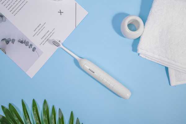 電動牙刷會傷害牙齦嗎 電動牙刷會傷害牙釉質(zhì)嗎 電動牙刷會傷害牙齦嗎 電動牙刷會傷害牙釉質(zhì)嗎