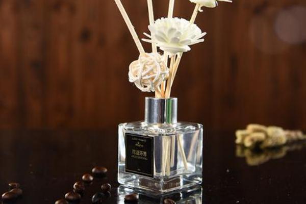 長期吸入香薰精油會怎樣 香薰精油可以帶上飛機(jī)嗎