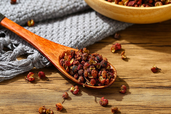 花椒可以多吃嗎 花椒一天吃多少合適 花椒可以多吃嗎 花椒一天吃多少合適