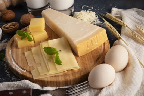 奶酪加熱不融化什么原因 奶酪加熱后為什么咬不爛