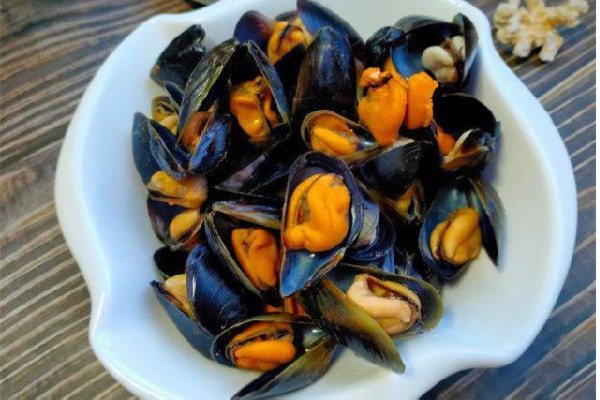 海虹煮多久就熟了 海虹煮好還是蒸好 海虹煮多久就熟了 海虹煮好還是蒸好