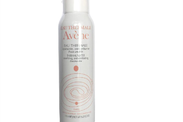 保濕水的作用和功效 保濕水可以收縮毛孔嗎 保濕水的作用和功效 保濕水可以收縮毛孔嗎