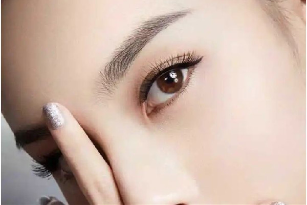 怎么畫適合自己的眉毛 畫眉毛用什么工具 怎么畫適合自己的眉毛 畫眉毛用什么工具