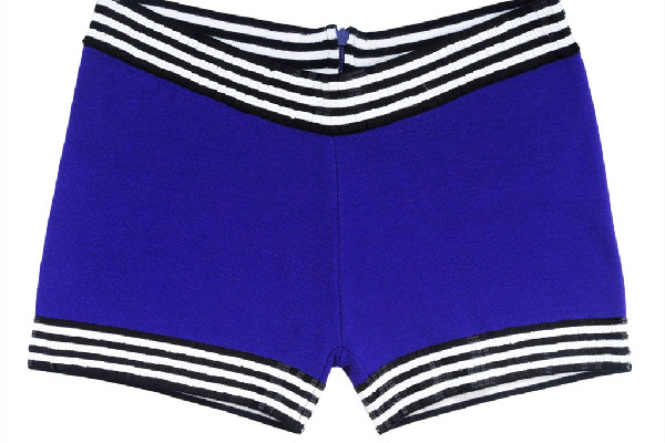 游泳褲尺寸怎么選擇 游泳褲買(mǎi)大還是買(mǎi)小 游泳褲尺寸怎么選擇 游泳褲買(mǎi)大還是買(mǎi)小