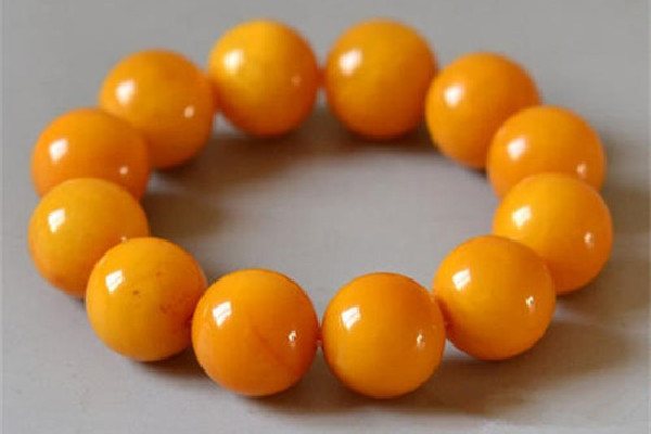 蜜蠟要盤玩嗎 蜜蠟要盤多久才能包漿 蜜蠟要盤玩嗎 蜜蠟要盤多久才能包漿