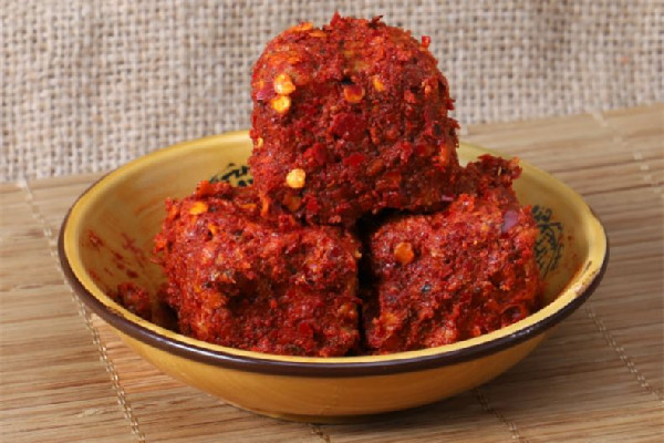 腐乳發(fā)黑了還能吃嗎 腐乳發(fā)黑是什么原因 腐乳發(fā)黑了還能吃嗎 腐乳發(fā)黑是什么原因