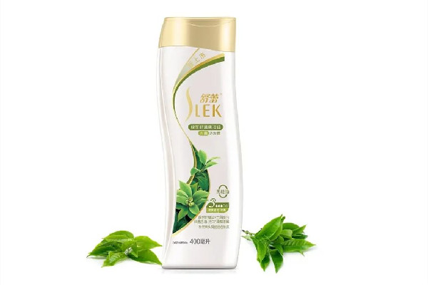 控油洗發(fā)水用多了會長頭皮屑嗎 控油洗發(fā)水用完頭發(fā)很澀怎么辦 控油洗發(fā)水用多了會長頭皮屑嗎 控油洗發(fā)水用完頭發(fā)很澀怎么辦