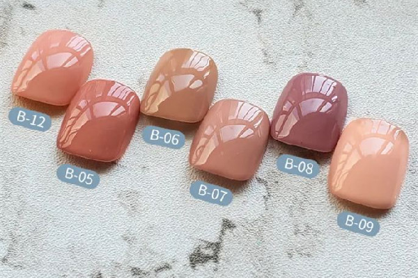 日式甲油膠和普通甲油膠的區(qū)別 日式甲油膠是什么意思 日式甲油膠和普通甲油膠的區(qū)別 日式甲油膠是什么意思