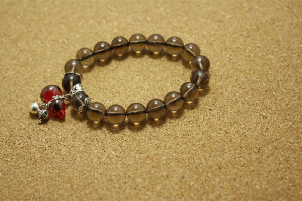 茶晶的功效和作用 茶晶對學(xué)業(yè)有用嗎 茶晶的功效和作用 茶晶對學(xué)業(yè)有用嗎