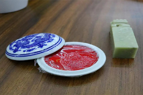 龍泉印泥多少錢一克 龍泉印泥有收藏價值嗎 龍泉印泥多少錢一克 龍泉印泥有收藏價值嗎