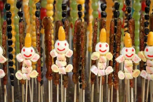 冰糖葫蘆外面那層紙叫什么 冰糖葫蘆為什么要裹糯米紙 冰糖葫蘆外面那層紙叫什么 冰糖葫蘆為什么要裹糯米紙