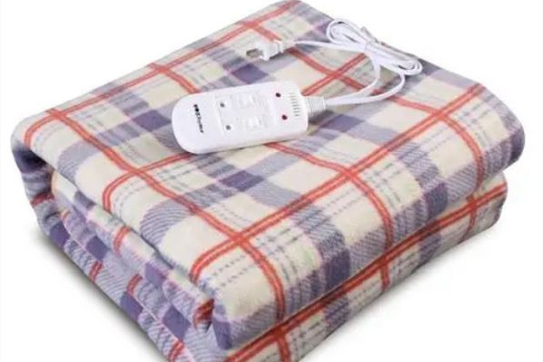 電熱毯開(kāi)一晚上有危險(xiǎn)嗎 電熱毯睡了會(huì)上火嗎 電熱毯開(kāi)一晚上有危險(xiǎn)嗎 電熱毯睡了會(huì)上火嗎