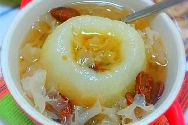 梨子煮水喝可以治咳嗽嗎 梨子煮水對(duì)支氣管肺炎有用嗎 梨子煮水喝可以治咳嗽嗎 梨子煮水對(duì)支氣管肺炎有用嗎