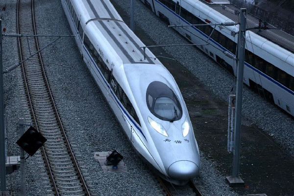 中國(guó)鐵路:兔年也不能帶兔子上火車 火車上不能攜帶哪些物品