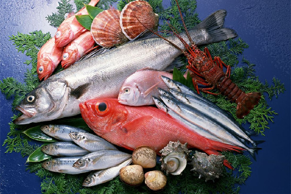 女子吃海鮮腹痛就醫(yī)出院當天死亡 海鮮吃多了對身體有什么影響 女子吃海鮮腹痛就醫(yī)出院當天死亡 海鮮吃多了對身體有什么影響