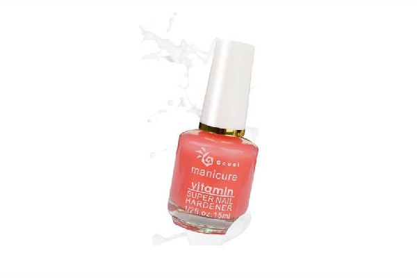 美甲營養(yǎng)油可以涂在指甲上嗎 美甲營養(yǎng)油涂完要擦掉嗎 美甲營養(yǎng)油可以涂在指甲上嗎 美甲營養(yǎng)油涂完要擦掉嗎