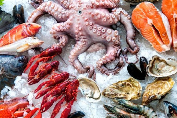 女子吃海鮮腹痛就醫(yī)出院當天死亡 海鮮吃多了對身體有什么影響 女子吃海鮮腹痛就醫(yī)出院當天死亡 海鮮吃多了對身體有什么影響
