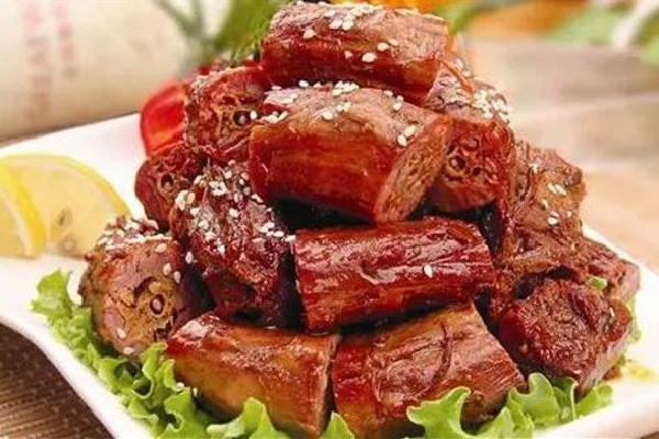 周黑鴨業(yè)績大降超90% 周黑鴨是哪個地方的特產