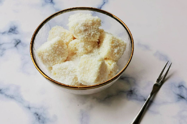 椰蓉的熱量高嗎 椰蓉可以泡水喝嗎 椰蓉的熱量高嗎 椰蓉可以泡水喝嗎