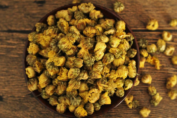 菊花茶買(mǎi)大的好還是小的好 菊花茶買(mǎi)什么牌子好
