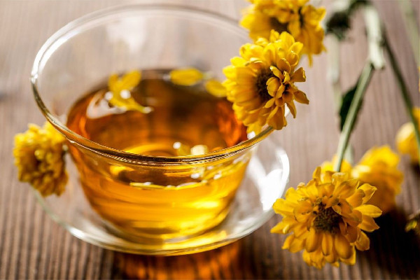 菊花茶對(duì)牙齦腫痛有好處嗎 菊花茶喝多久能見(jiàn)效